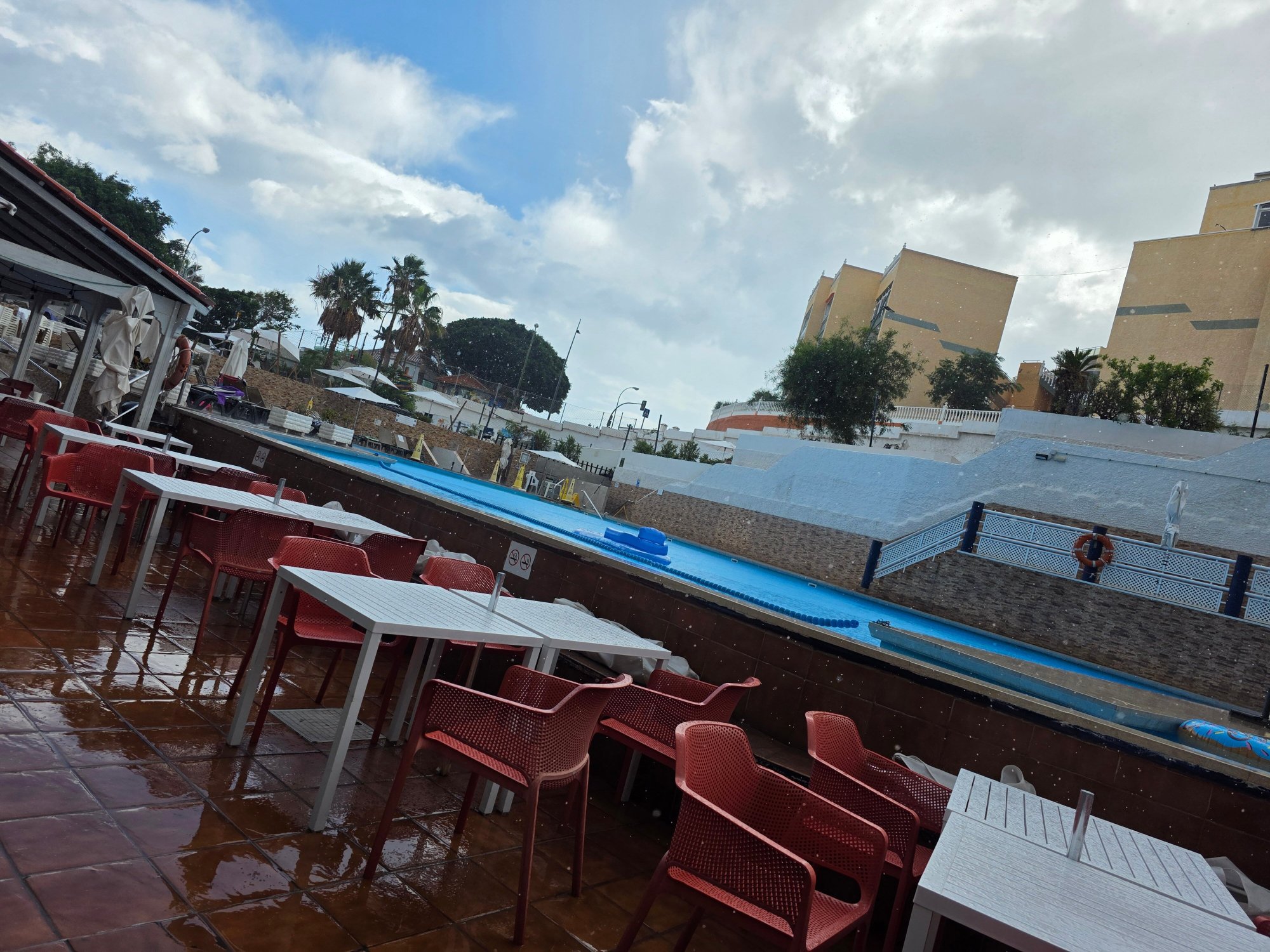 加泰罗尼亚蓬塔德雷酒店-泳池