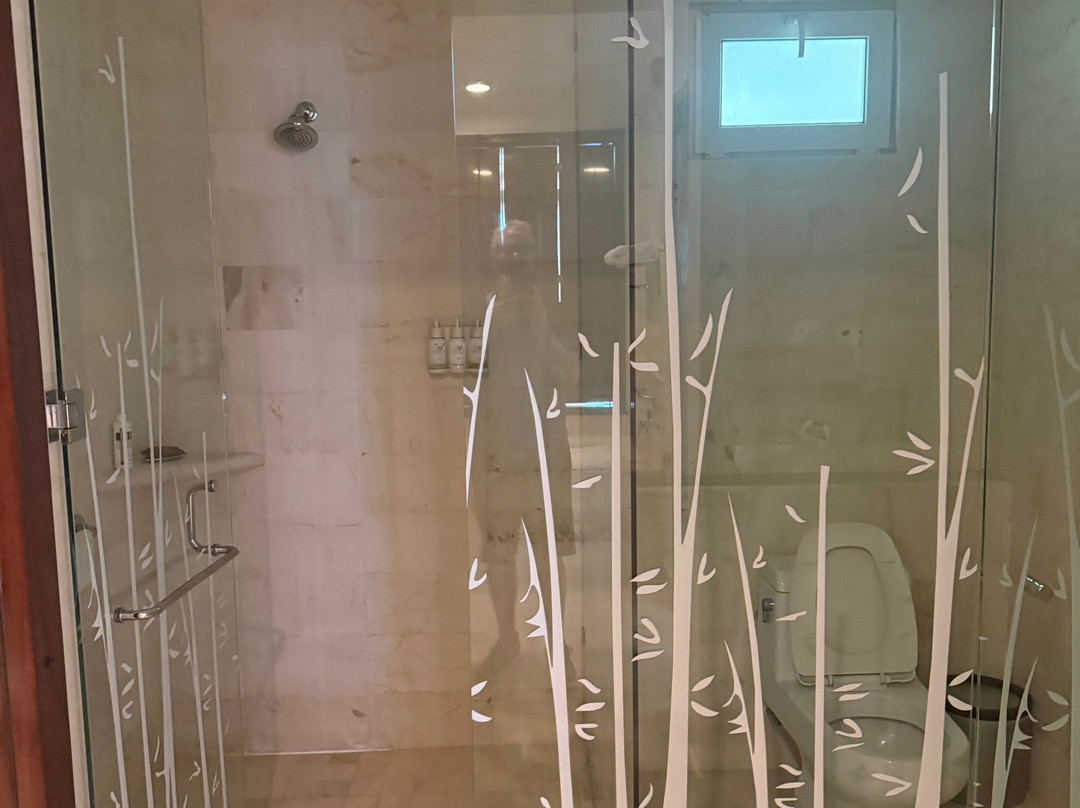 Grand Miramar All Luxury Suites & Residences主图