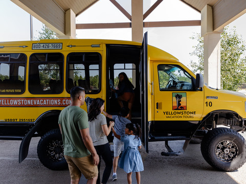 灰狼套房酒店主图