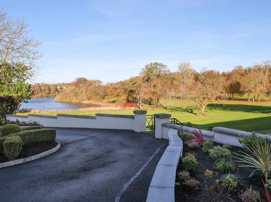 Nuremore Estate by McGettigan's主图