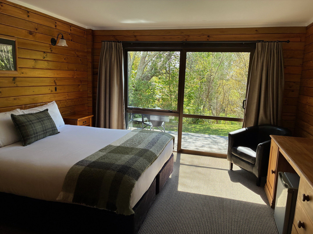 汤加里罗酒店主图