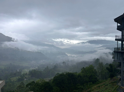 De Silva Travels & Taxi - Nuwara Eliya