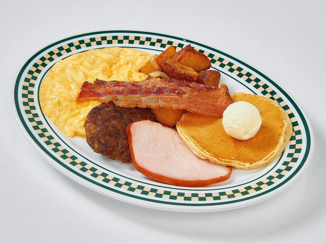 Mickey's Diner Ekkamai Corner