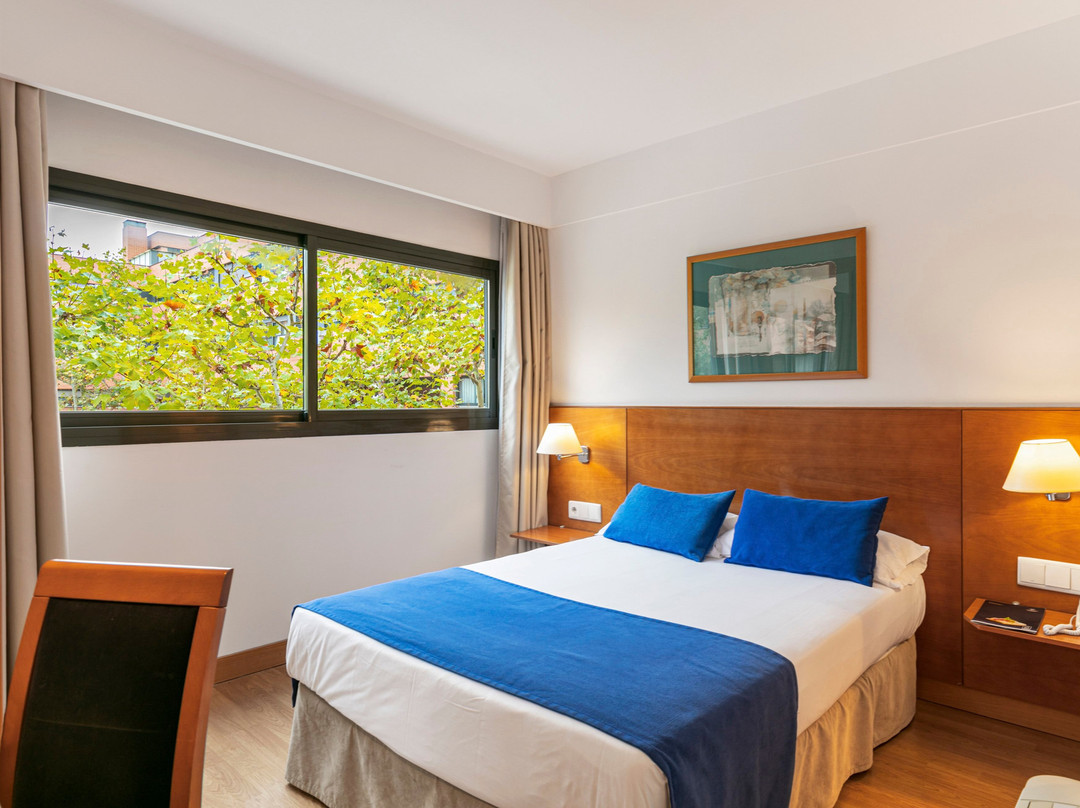 格洛贝勒斯雷耶斯酒店