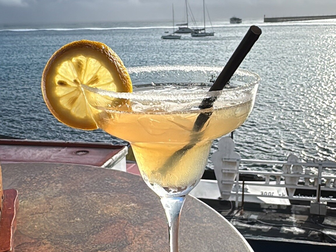 The Galeria Bar-布兰卡滩必去景点