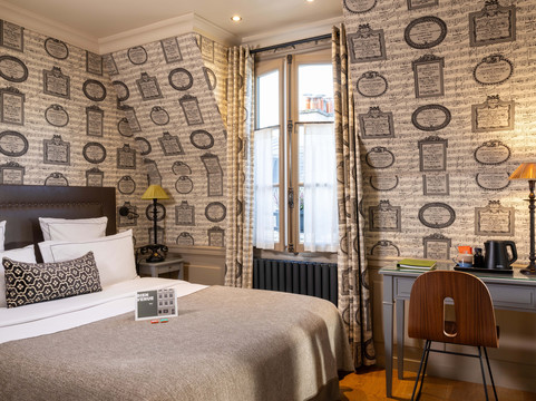 朗德斯爱菲尔酒店主图