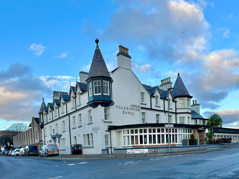 牛津喀里多尼亚酒店主图