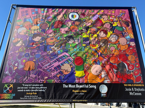 Embracing Our Differences-萨拉索塔必去景点