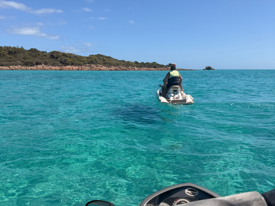 Dunsborough Jet Ski Tours-戴士柏必去景点