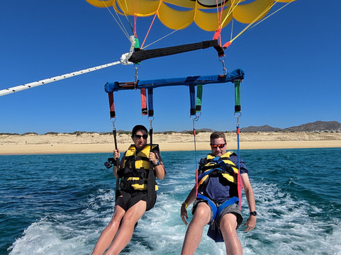 Happy Flights Cabo Parasailing-卡波圣卢卡斯必去景点