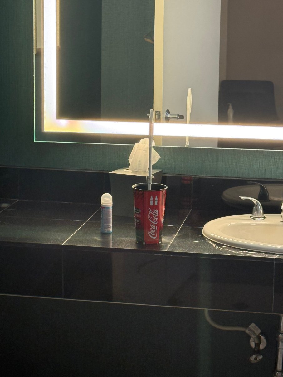 休斯顿白厅酒店-浴室