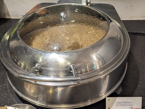 普那金格酒店主图