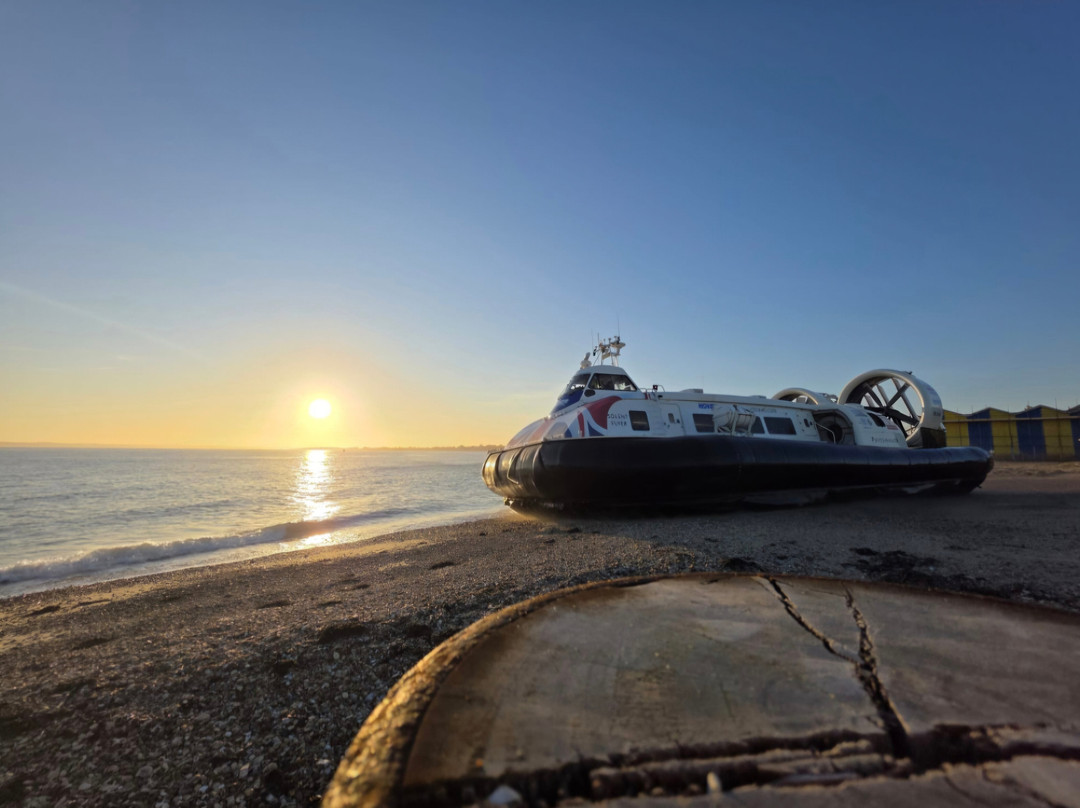 Hovertravel-赖德必去景点