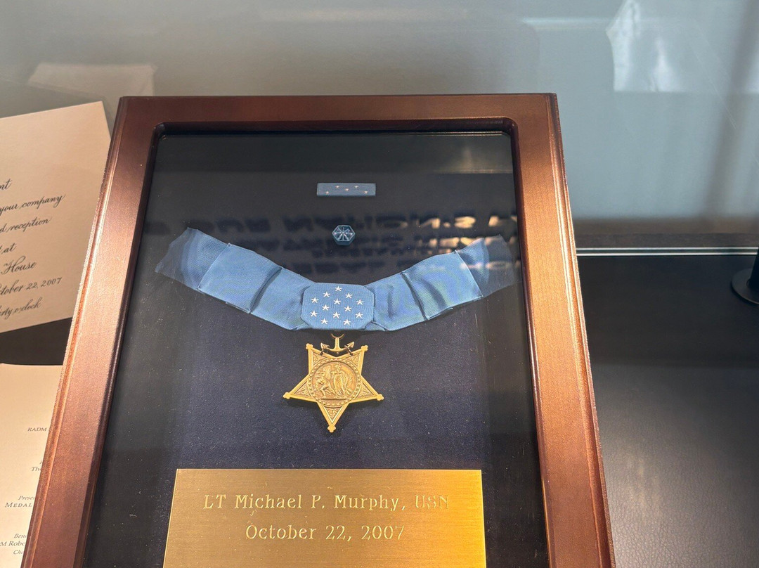 Lt Michael P. Murphy Navy Seal Museum-West Sayville必去景点
