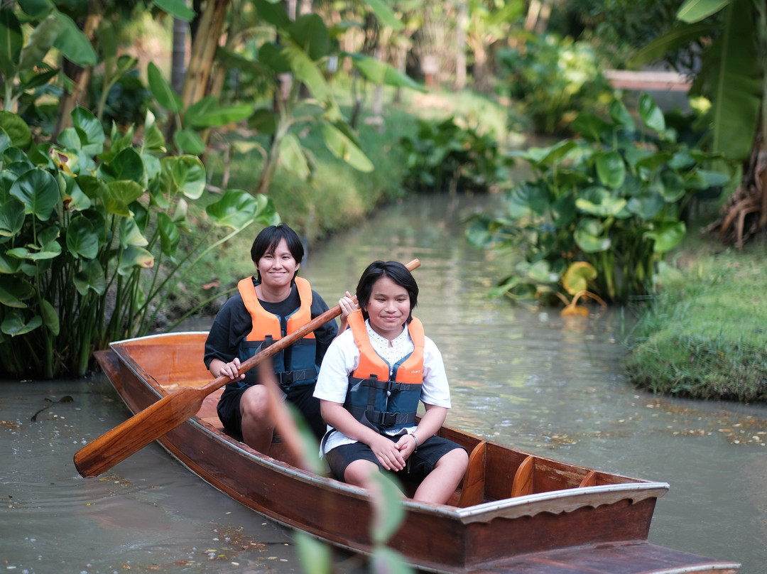 卡拉南河畔度假村主图