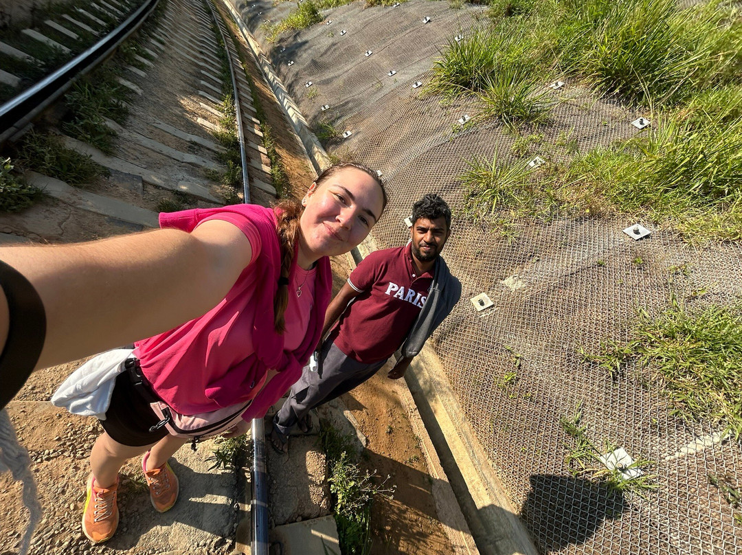 Ella Happy Tours & tuk tuk and taxi-埃勒必去景点