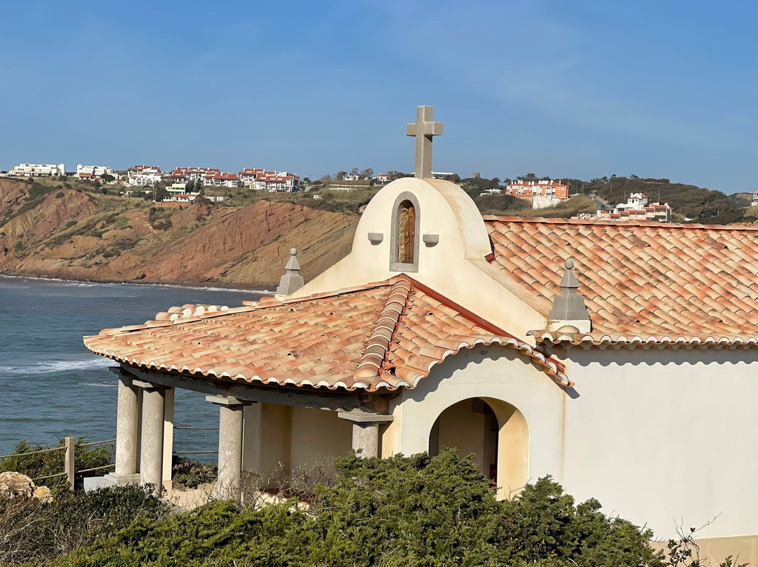 Ruinas da Capela de Santana-Sao Martinho do Porto必去景点