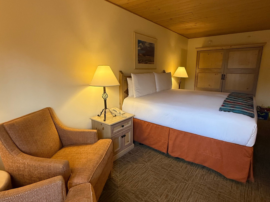 阿拉米达酒店主图