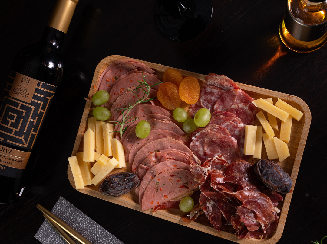 Cartola Wine Gastro Bar