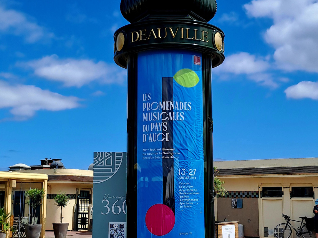 Plage de Deauville-多维尔必去景点