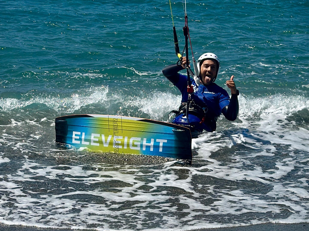 Blue Tribe Kitesurf & Wingfoil School-Pellaro必去景点
