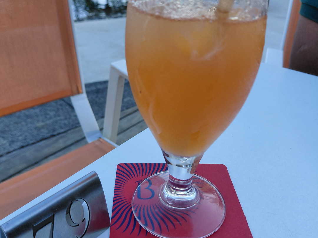 毛里莎比奇科默水疗度假酒店主图