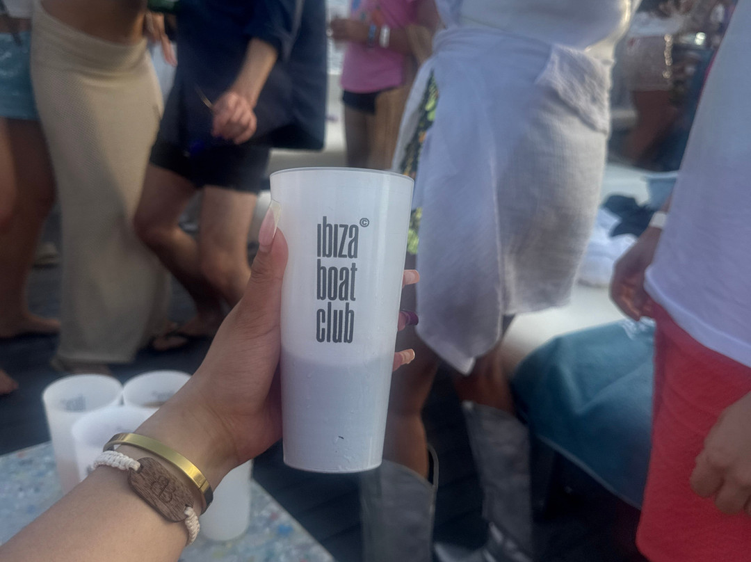 Ibiza Boat Club-博萨海滩必去景点
