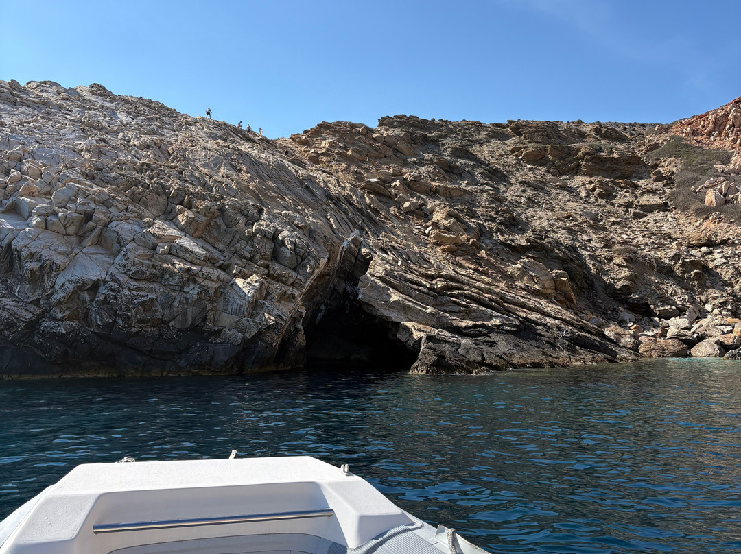 Meltemi Boat Tours, Watersports & Diving-Milopotas必去景点
