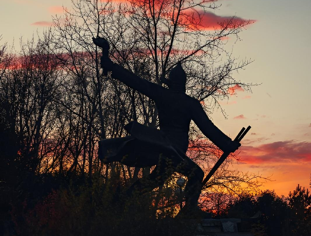 Monument to Participants of the Ice Transition-Komsomolsk-on-Amur必去景点
