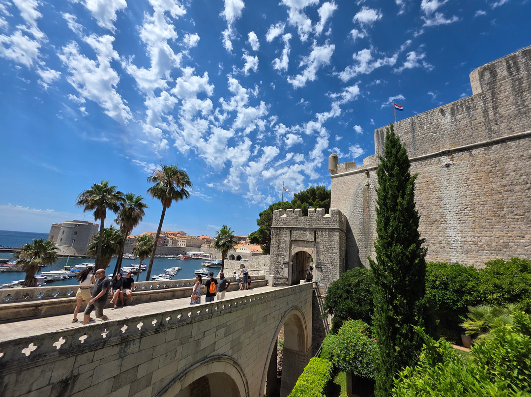Ploče Gate-杜布罗夫尼克必去景点