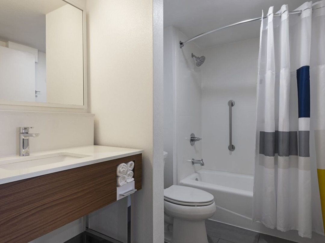 City Express By Marriott Redmond Airport
