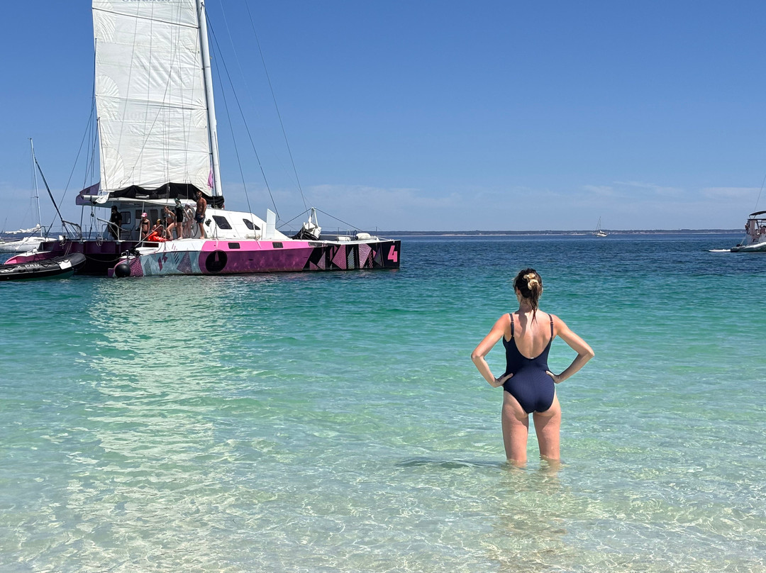 Caseneuve Maxi Catamaran-La Foret-Fouesnant必去景点