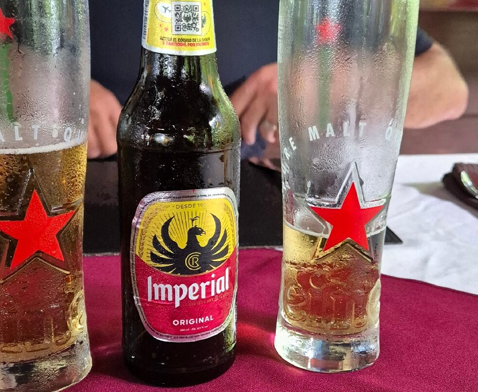 玛纳杜斯酒店主图