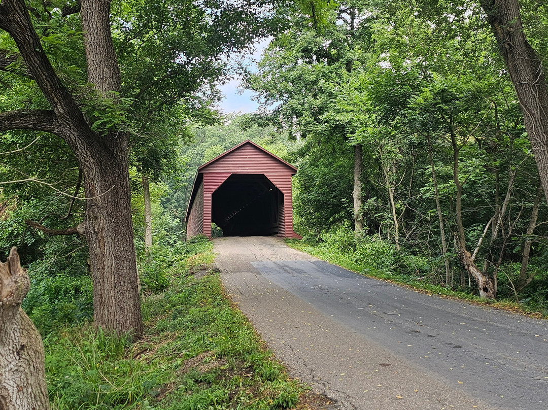 Meems Bottom Covered Bridge-Mount Jackson必去景点