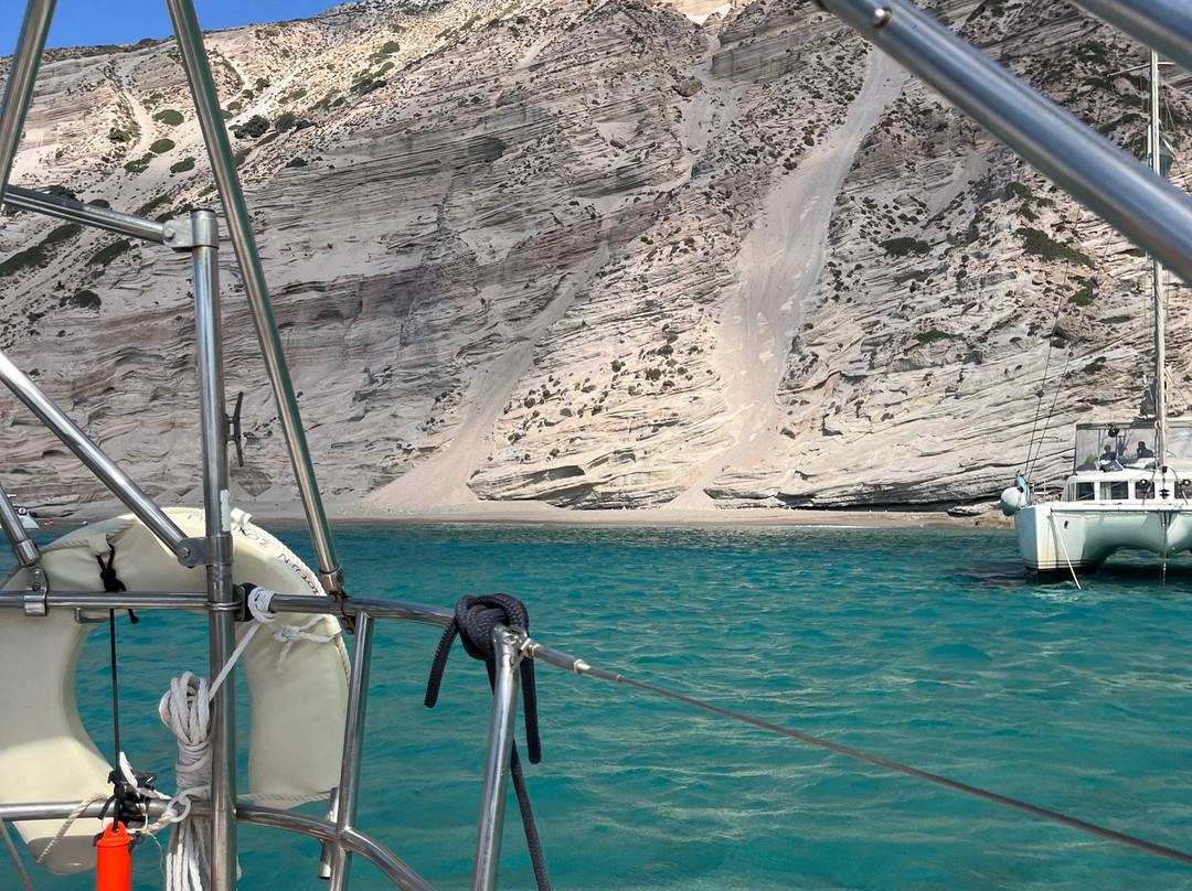 Polco Sailing Cruises-Adamas必去景点