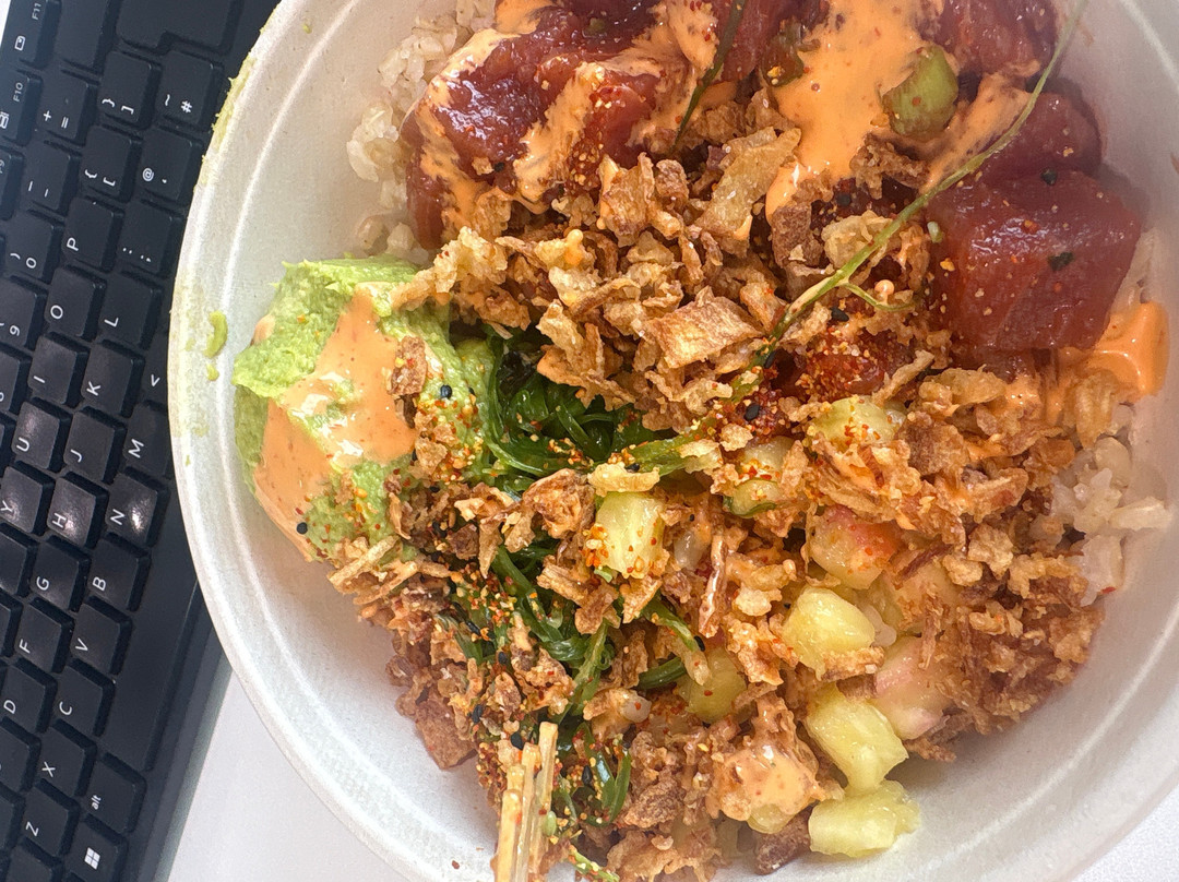 Island Poké Victoria