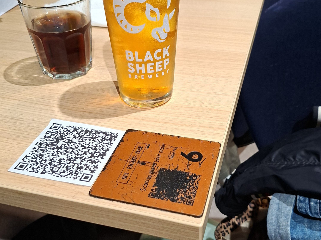 白城沙滩酒店主图