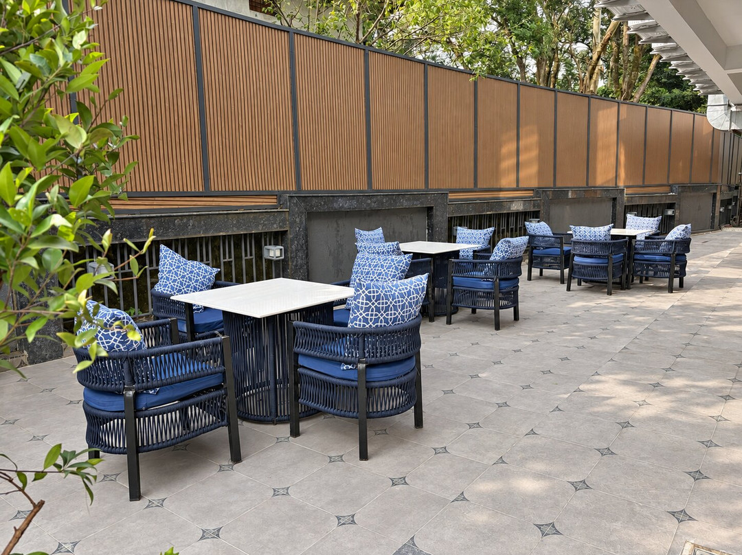 The Lake Hill Restaurant Café