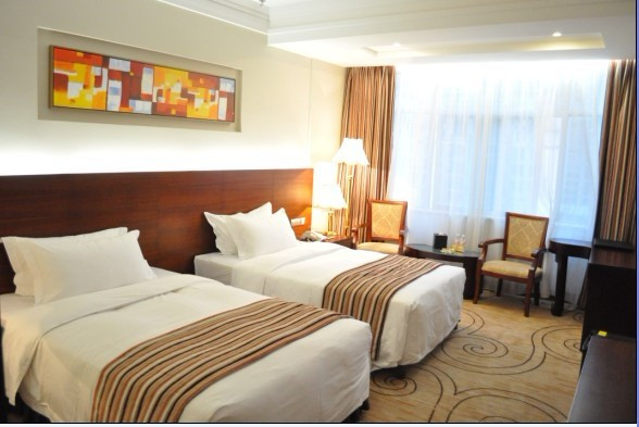 金旺角国际大酒店(南宁东站埌东客运站地铁站店)主图