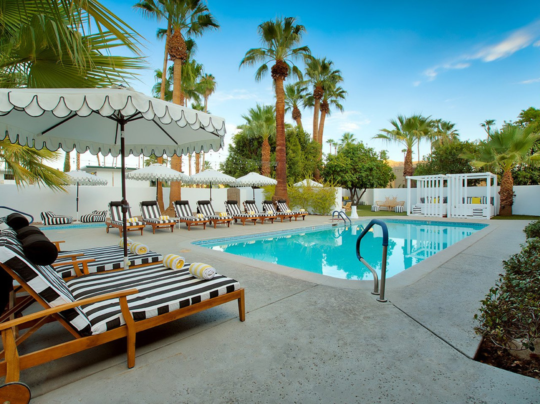 Greater Palm Springs酒店住宿-小马山林小屋酒店