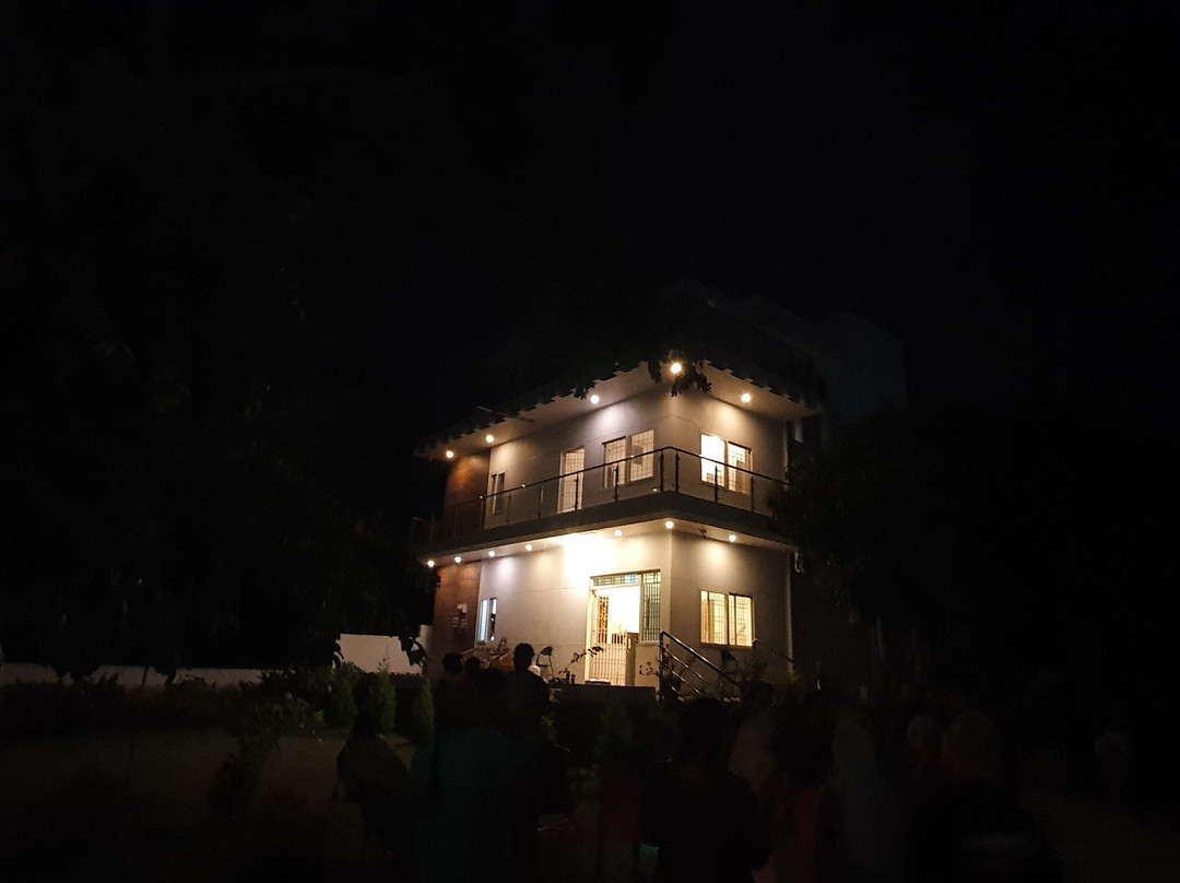 OYO 69141 White Palace Yelagiri