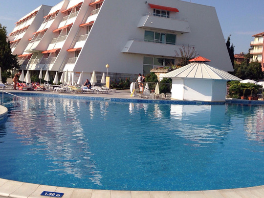 欧布佐酒店住宿-Luca Helios Beach