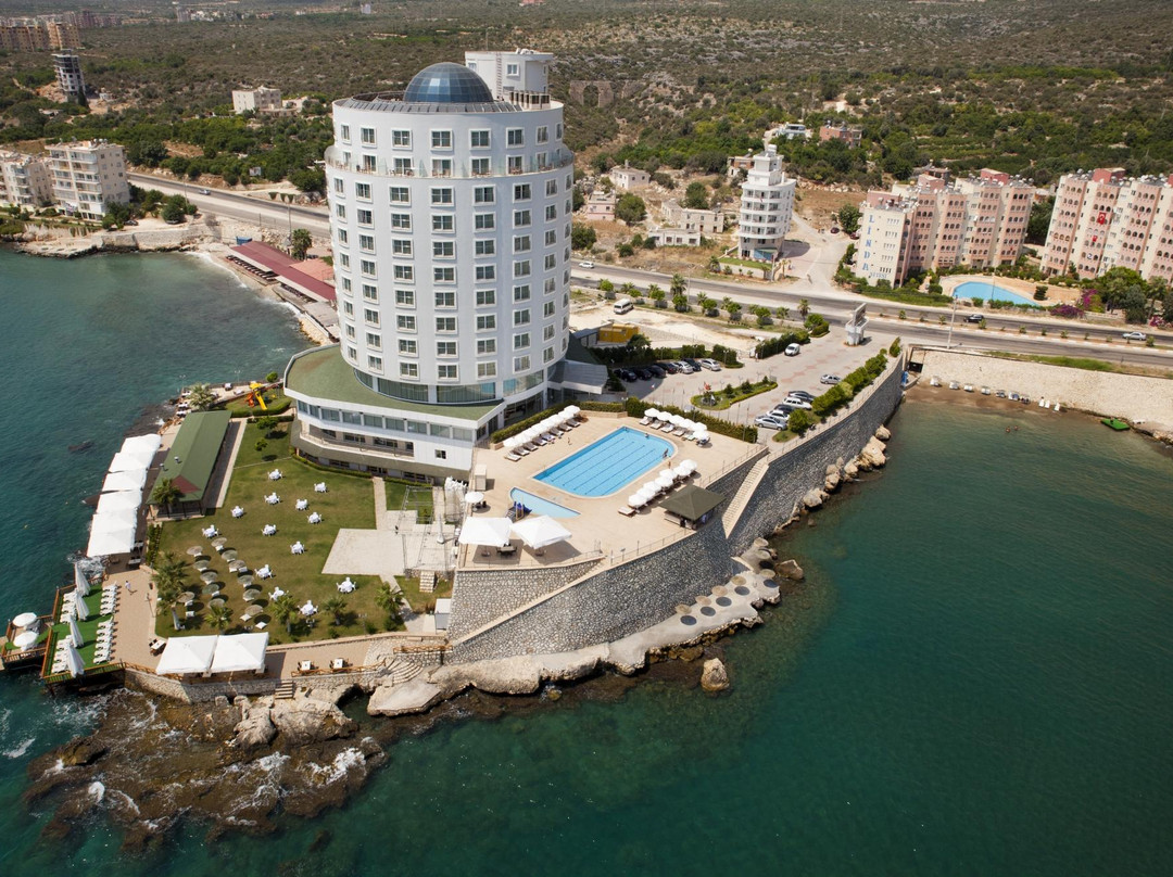 Lamos Resort Hotel & Convention Center