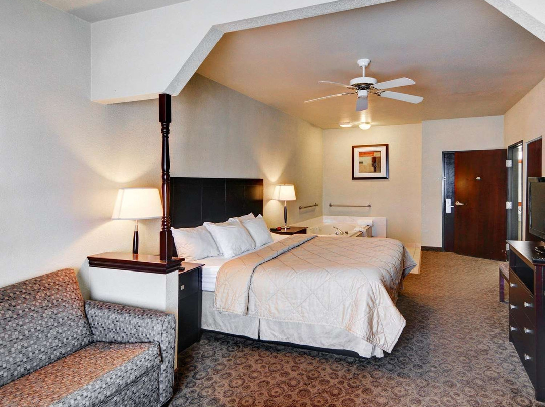 Quality Inn & Suites Terrell主图