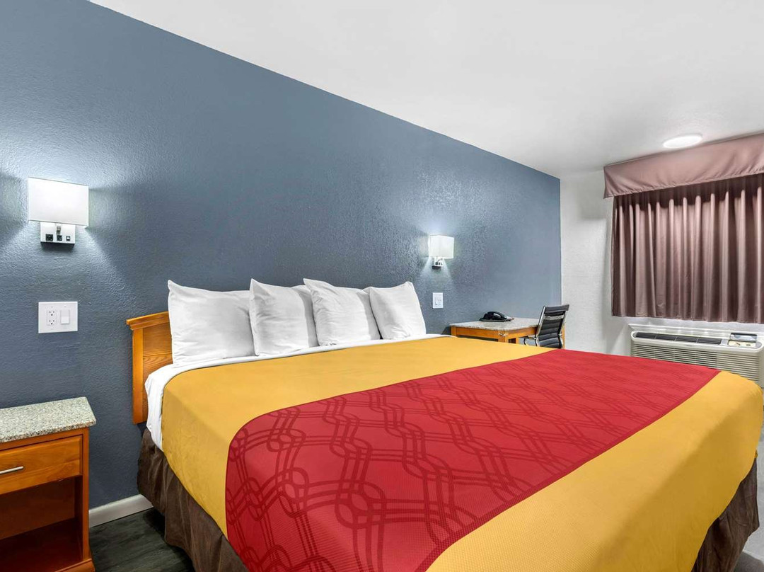 Red Roof Inn Nacogdoches主图