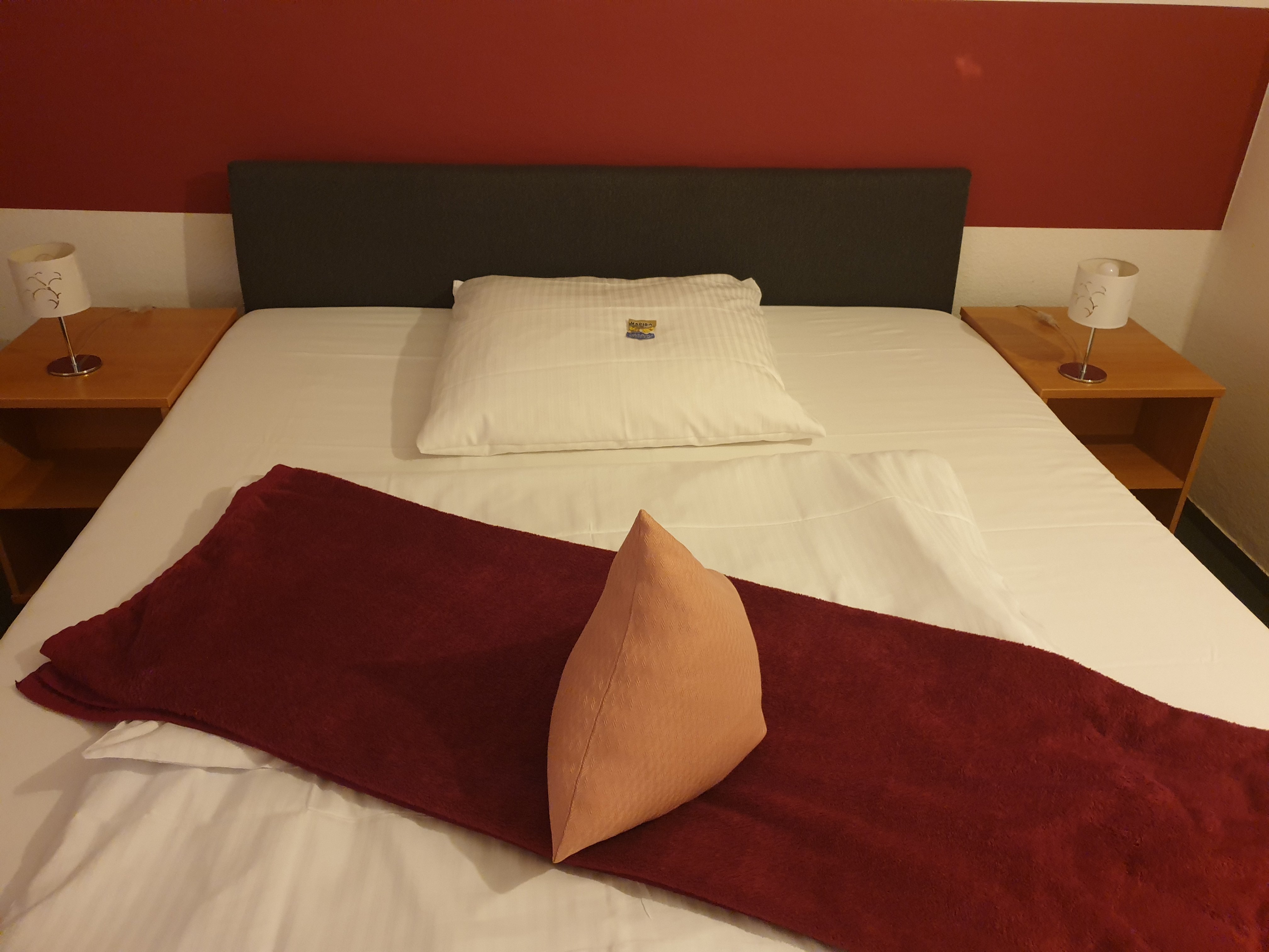 Cafe Galerie Hotel-官方