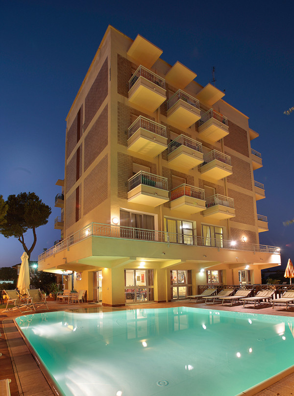 Hotel David