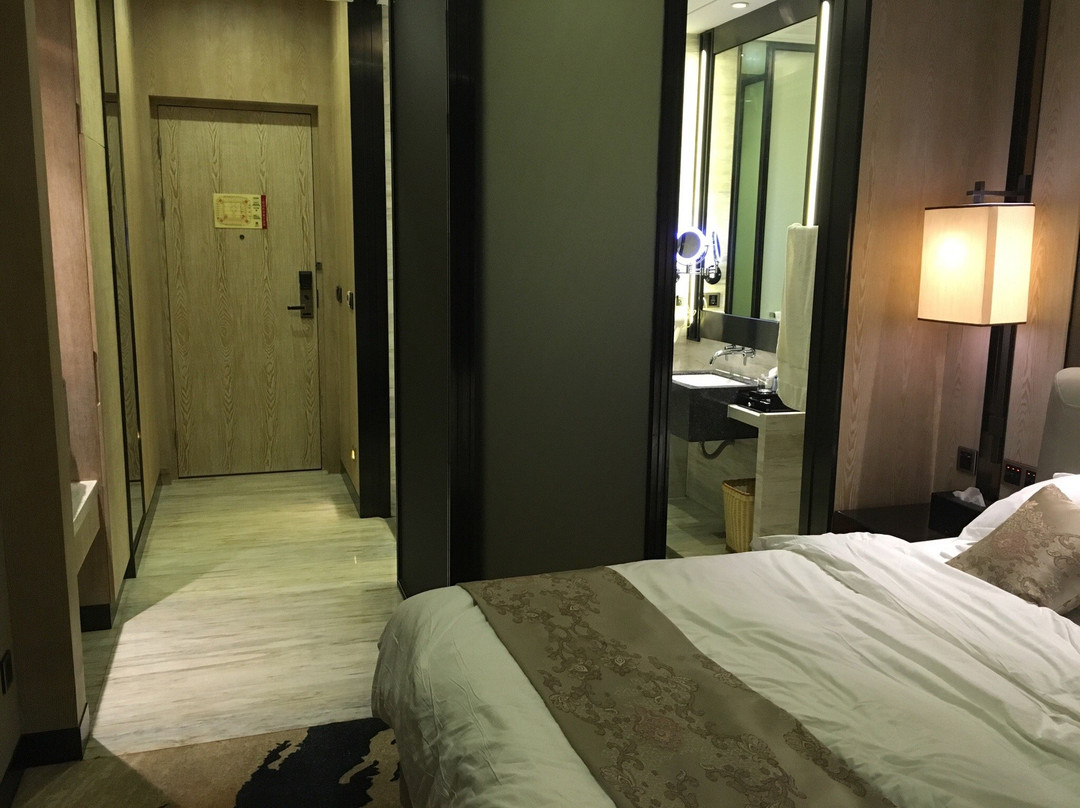 荷塘园林大酒店主图