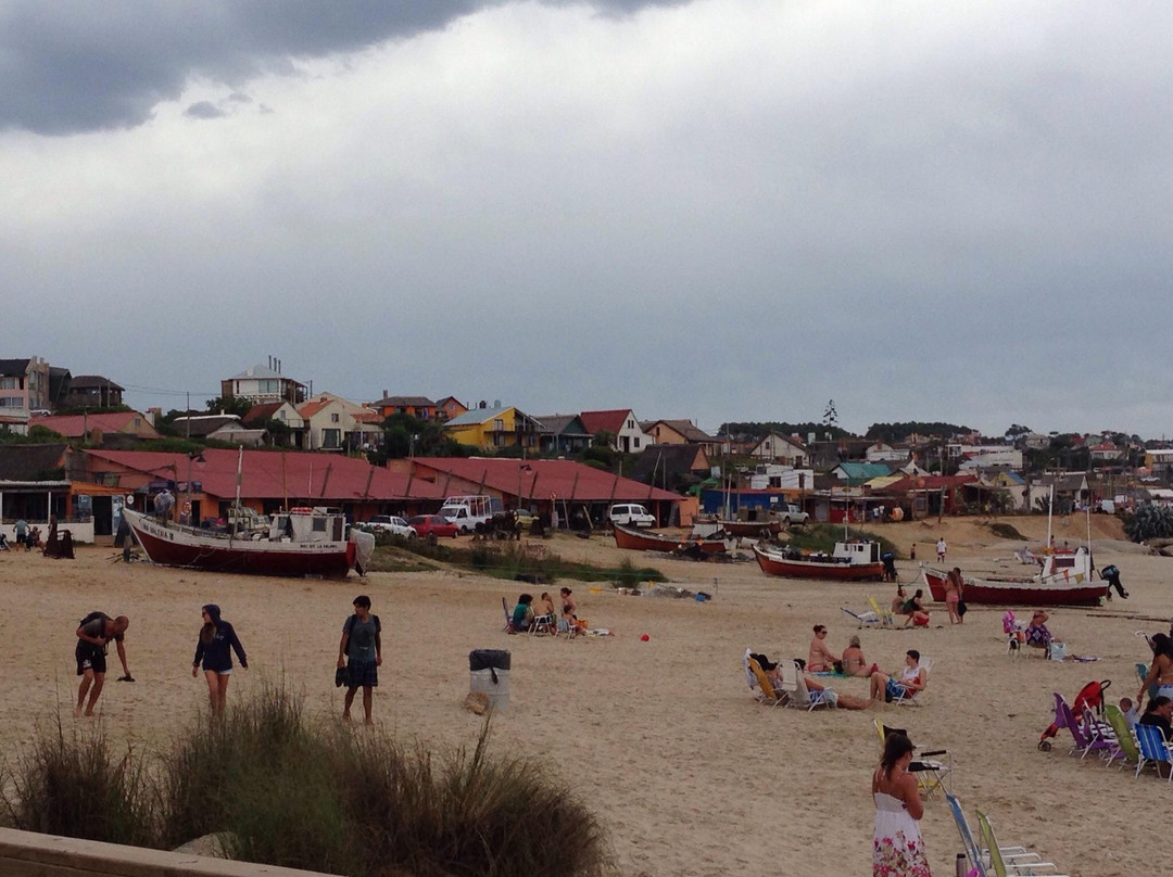 Playa de Los Pescadores景点图片