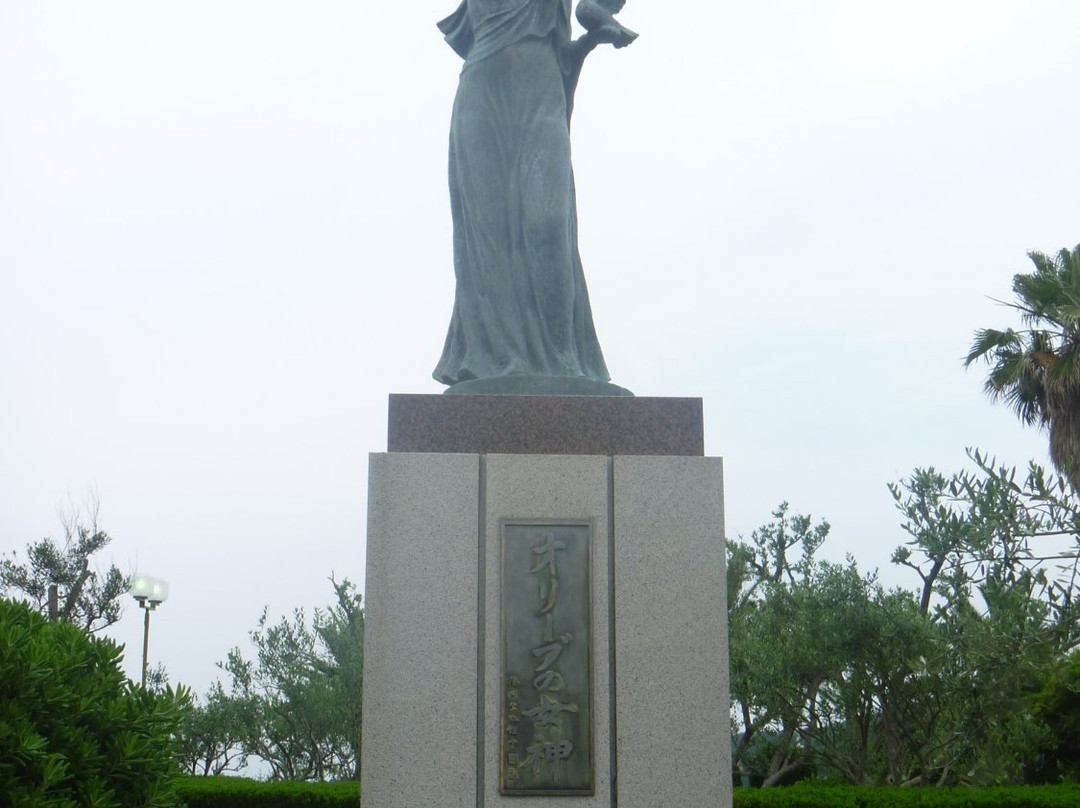 Goddess of Olive Statue景点图片